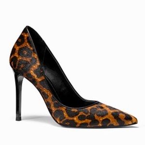 New! MICHAEL MICHAEL KORS
Keke Leopard Pump